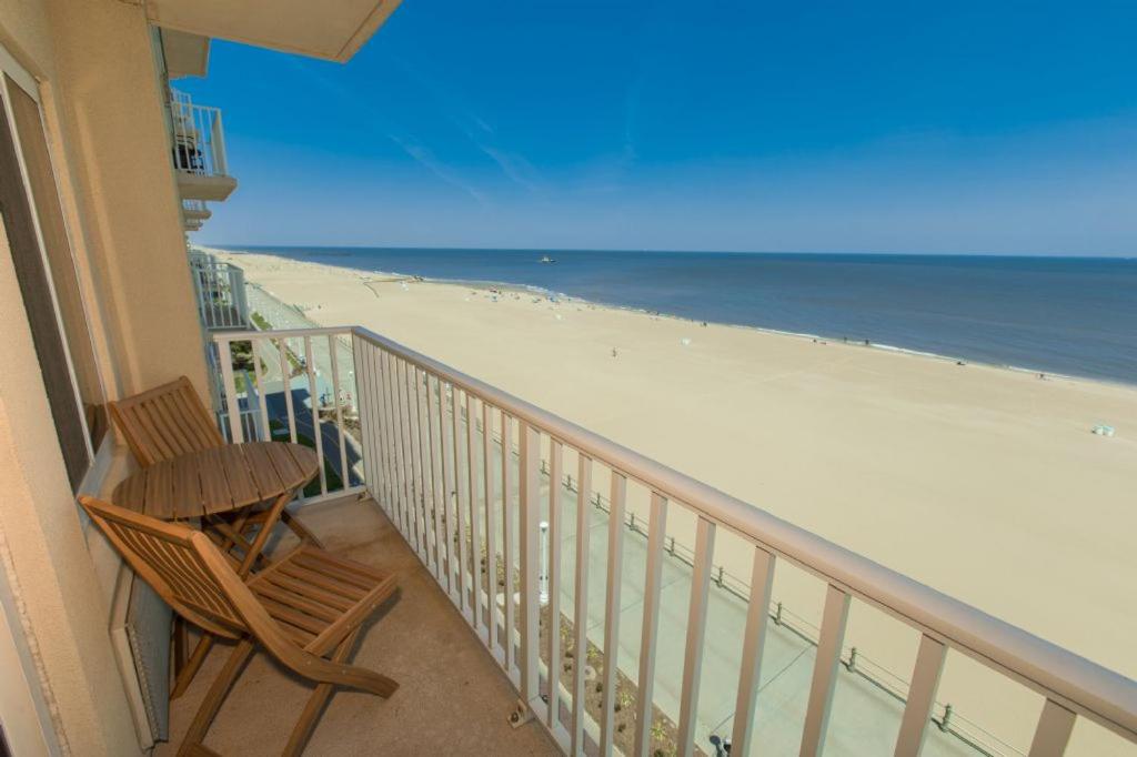 Popular attractions Area Nearby Property